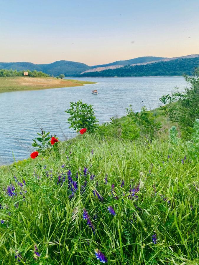 Caravans 10 Min To Tsonevo Lake & 35 Min To Black Sea 外观 照片